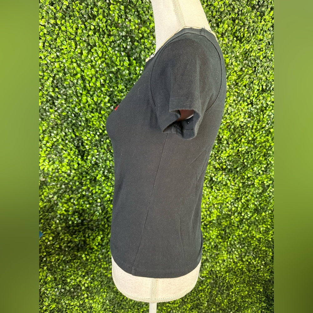 Burberry Black Tee with Red Logo and nova check Patterned Collar short sleeve - Picture 5 of 12
